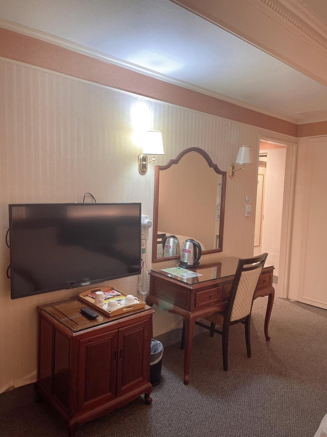 Duke Business Hotel Taoyuan Dış mekan fotoğraf